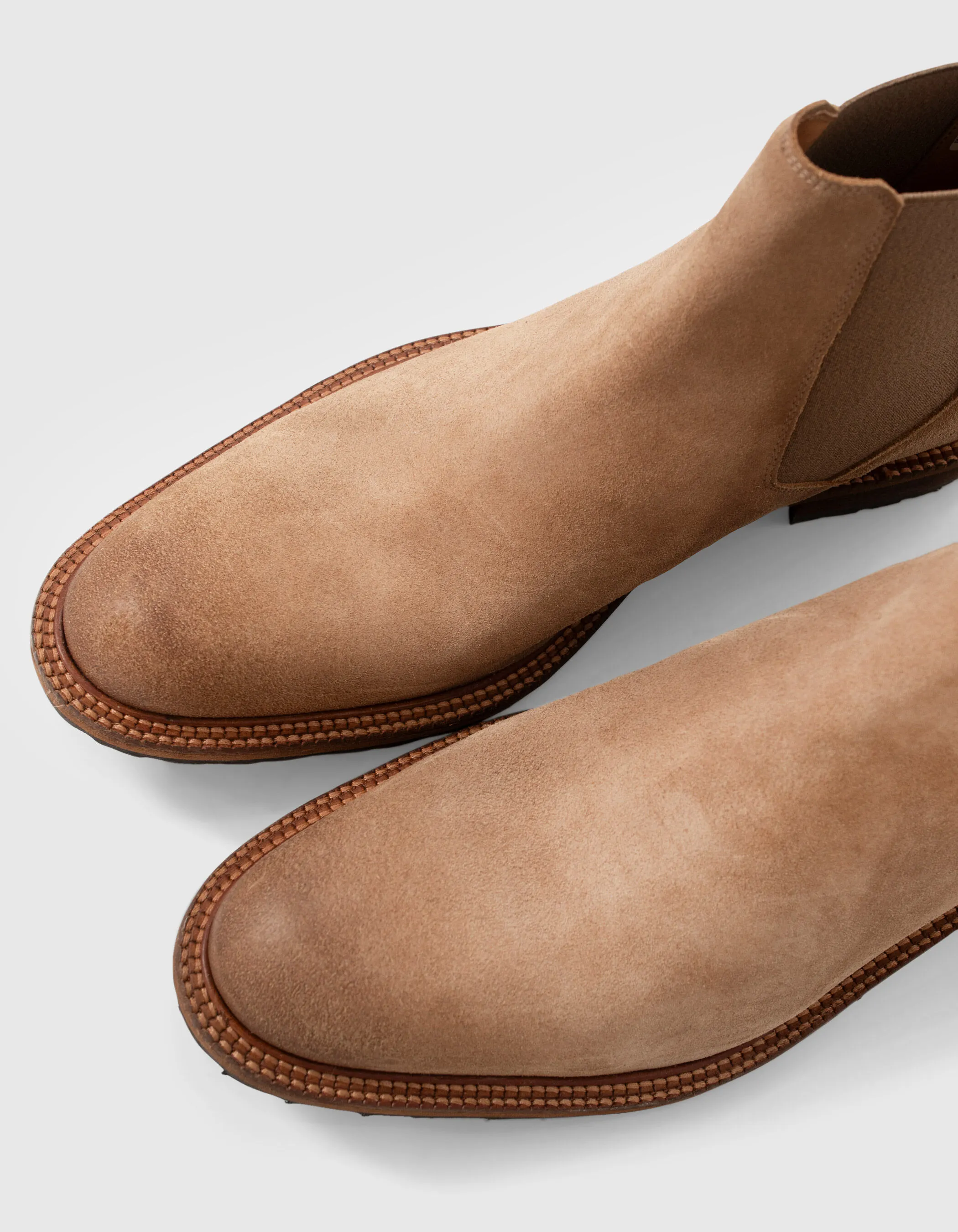 Chelsea boots beiges cuir velours Homme