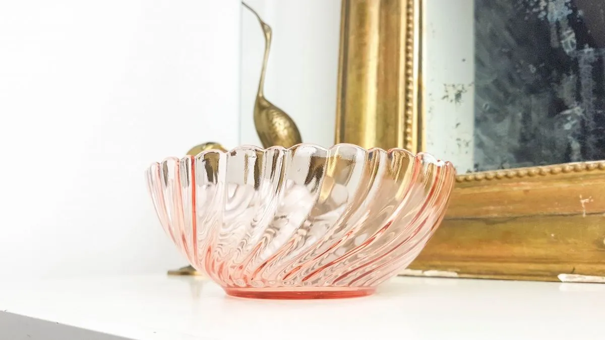Petit saladier en verre dépression rose "Rosaline" Arcoroc d