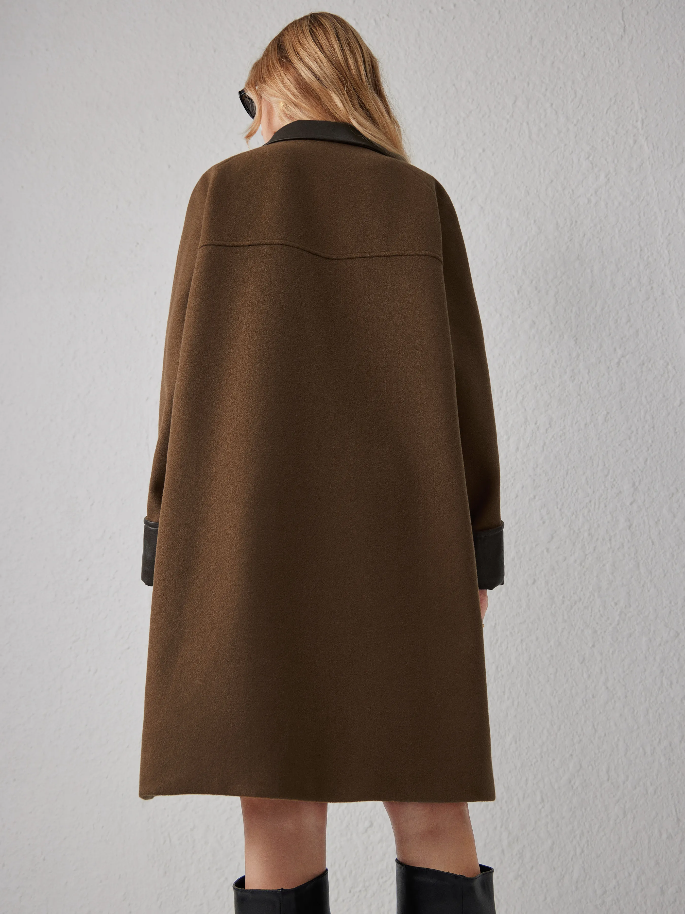  Shacket à Col en Fausse Fourrure et Poche Unie